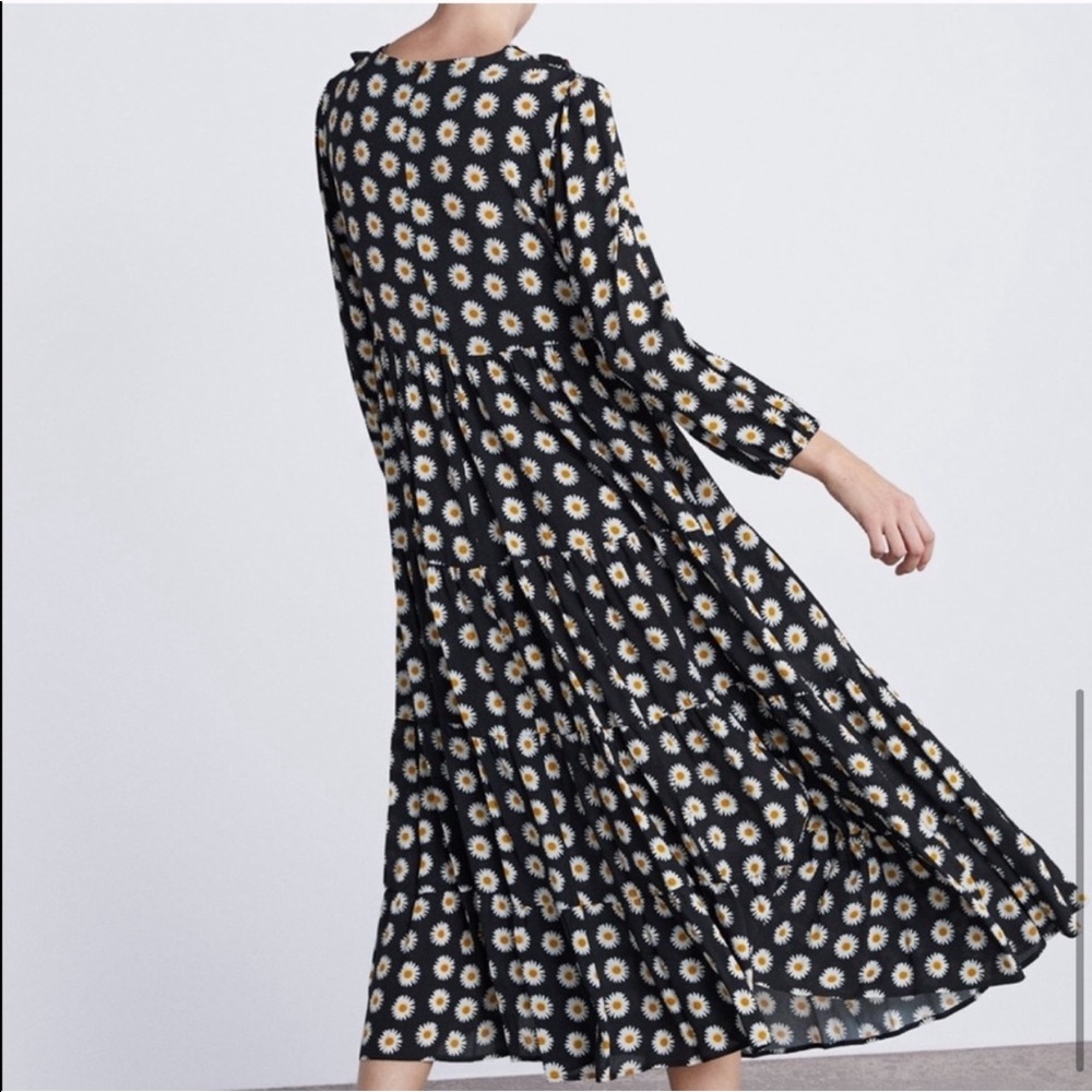 Black and daisy print long sleeve swing dress